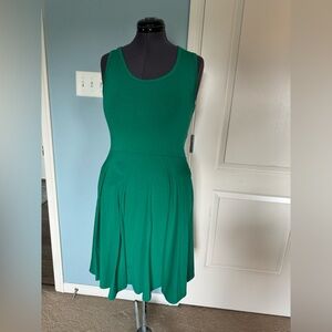 LuLaRoe Nicki Sleeveless Dress with Pockets